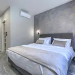 De Karlo By Interhome Ladici