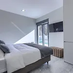 De Karlo By Interhome *