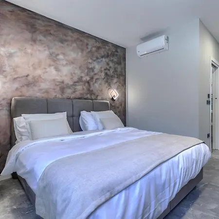 De Karlo By Interhome *