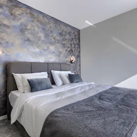 De Karlo By Interhome Villa Ladici