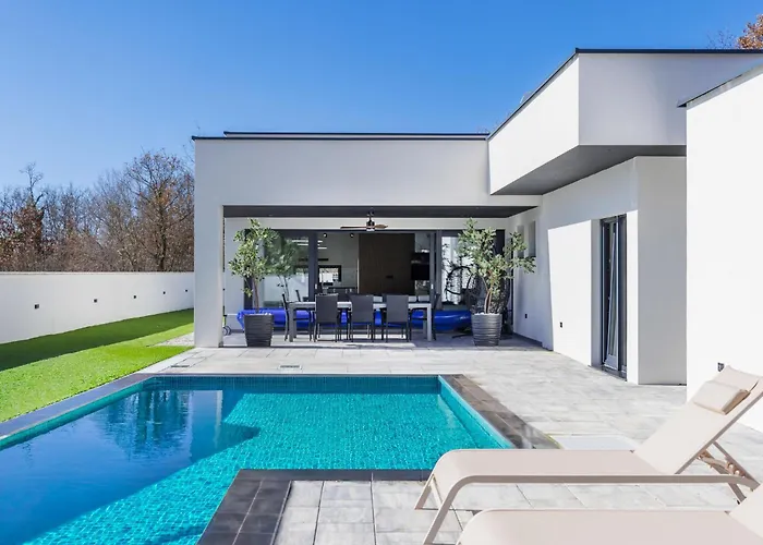De Karlo By Interhome
