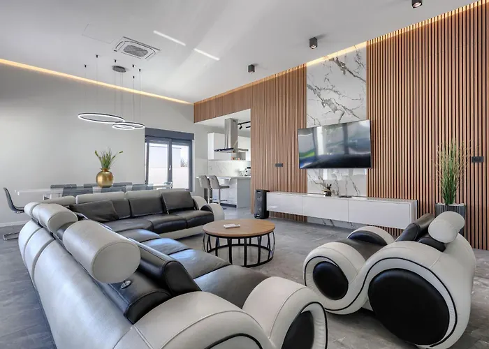 De Karlo By Interhome * Ladici