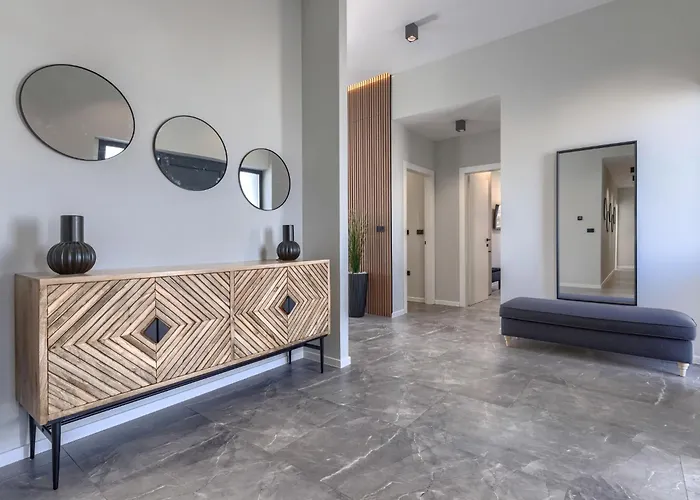 De Karlo By Interhome