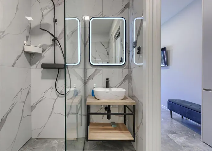 De Karlo By Interhome * Ladici